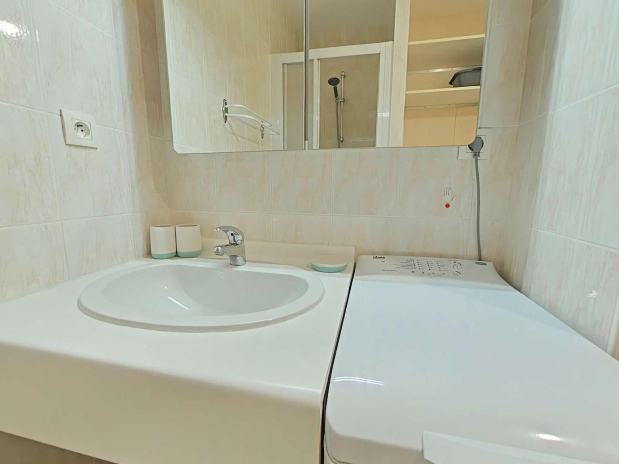 Appartement 2 Pieces Avec Parking Prive, Proche Plage Et Commerces, Saint-Gilles-Croix-De-Vie - Fr-1-224-783 Buitenkant foto
