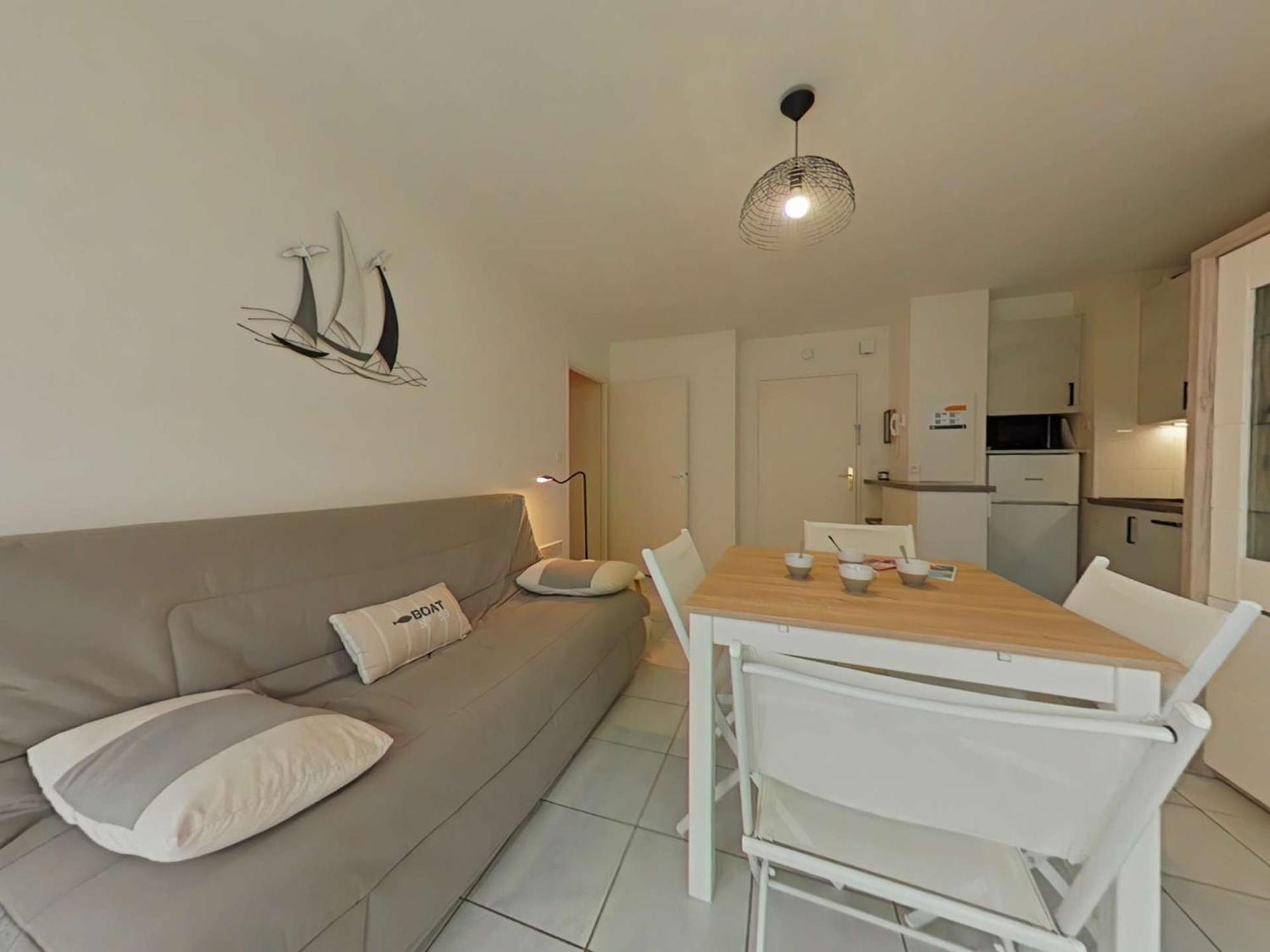 Appartement 2 Pieces Avec Parking Prive, Proche Plage Et Commerces, Saint-Gilles-Croix-De-Vie - Fr-1-224-783 Buitenkant foto